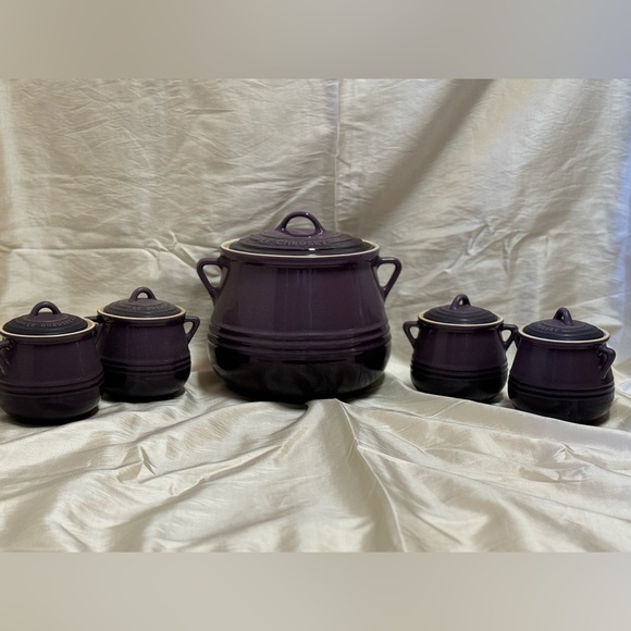 RARE Le Creuset Bean Pot collection in discontinued Cassis